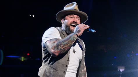 Zac Brown Tests Positive For COVID 19 Cancels Shows On The Comeback