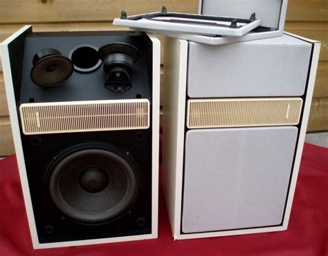 White Bose 301 Music Monitor 2 Catawiki