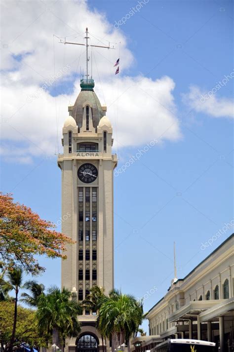 Aloha Tower — Stock Photo © jewhyte #5475409