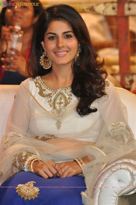 Isha Talwar Actress Photoimagepics And Stills 385151