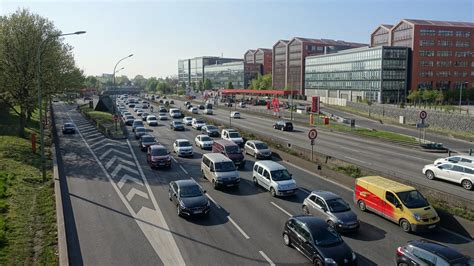 La vitesse sur le périphérique parisien passera à 50 km h dès le 1er