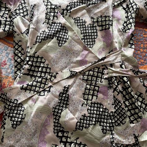 Bcbgmaxazria Kimono Style Top Size Large Wrap Depop