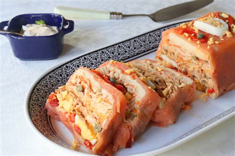 Salmon Cake And Sliced Bread The Simplest Recipe For Your Christmas Starters Bullfrag