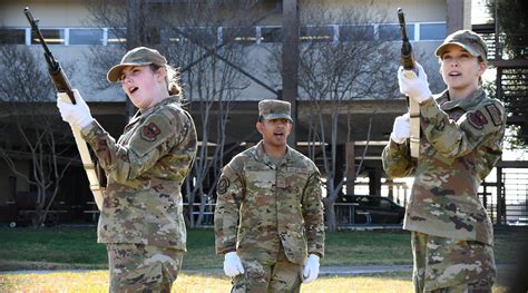 Jbsa Honor Guard Training Joint Base San Antonio Honor Gua Flickr