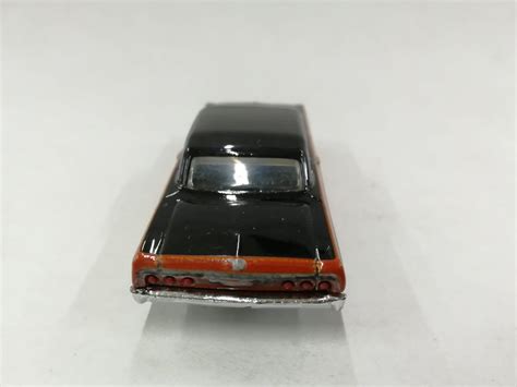 Hot Wheels Chevrolet Impala Sem Caixa Htc Modelismo