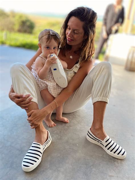 A Complete Buyers Guide To Formal Maternity Gowns Babe By Hatch