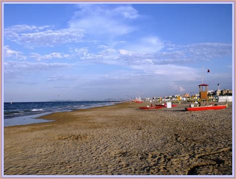 Фото Rimini beach and sea в городе Римини