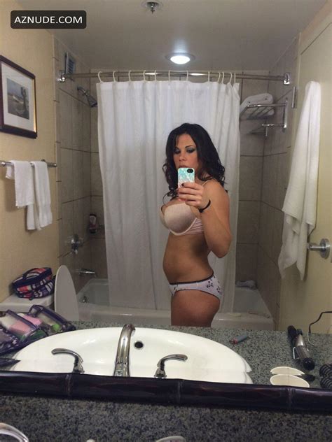 MICKIE JAMES Nude AZNude