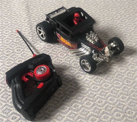 Carro Bone Shaker Hot Wheels Candide Brinquedo para Bebês Candide Usado 76492968 enjoei
