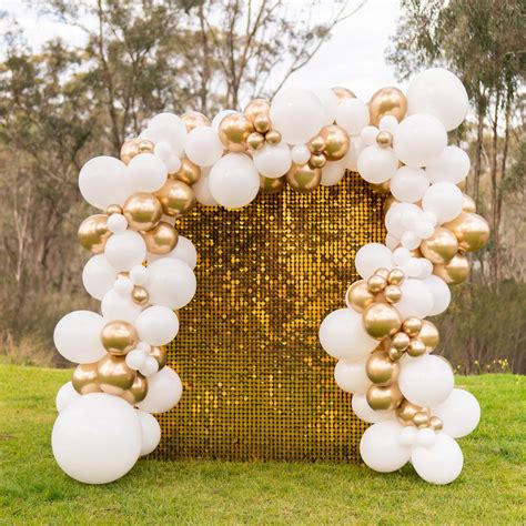 Small Shimmer Wall Gold 99 Luft Events Bendigo Balloons Prop