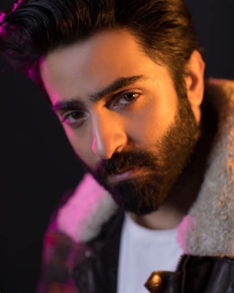 Sheheryar Munawar Looks Striking As Major Osama Fans Speculate