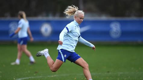 Pernille Harder Partner Wiki Bio Stats Salary Net Worth Hot Soccer Girls