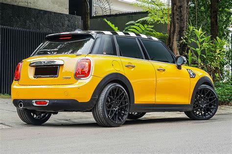 Permaisuri Cooper F55 With Rotiform BLQ 19