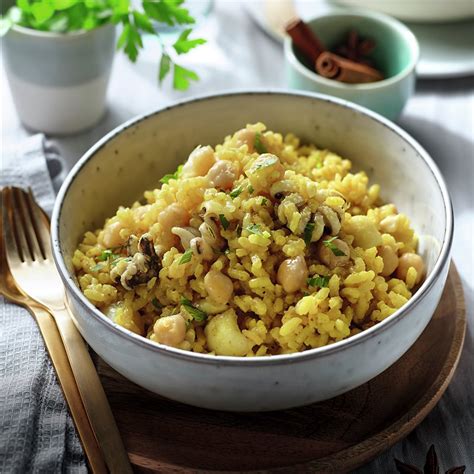 Arroz Al Curry Con Garbanzos Y Sepia