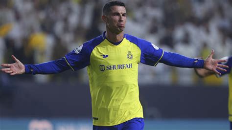 Diisukan Balik Ke Eropa Cristiano Ronaldo Tegaskan Bahagia Di Al Nassr Bola