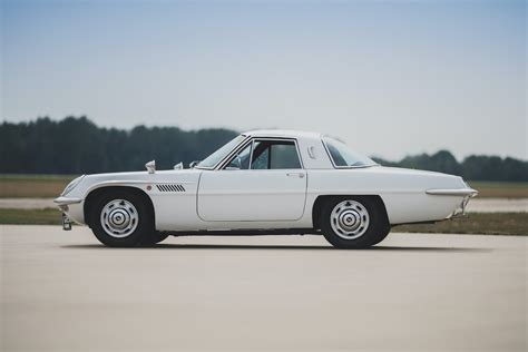 The Mazda Cosmo Sport – The World's First Mass-Produced Twin Rotary ...