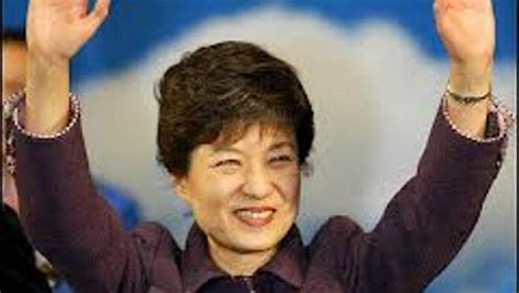 Park Geun Hye Becomes South Koreas First Female President Fox 13 Seattle