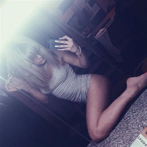 Sex Na Ve Ejnosti V Pra Sk M Klubu Esk Rapperka Chodila Nah Mezi Lidmi A Kala E To