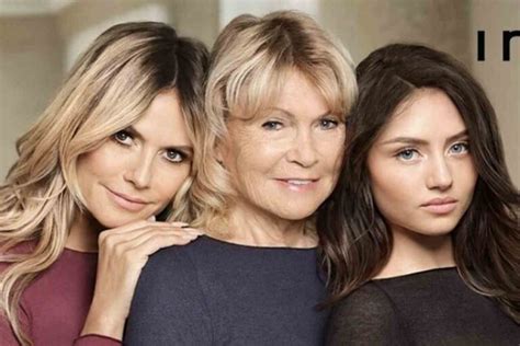 Heidi Klum posa a mãe e a filha para campanha de marca de lingerie