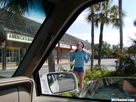 Hot Milf Nancy With Big Tits Gets Nailed In The Back Seat Of Her Car Porn Pictures XXX Photos