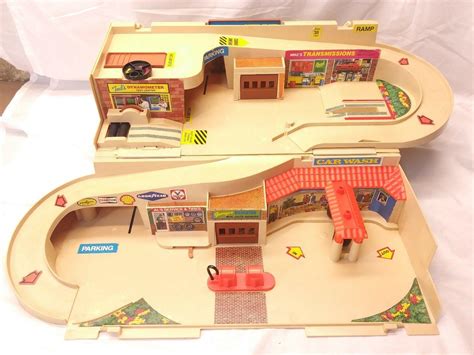 Vintage Hot Wheels Sto N Go Playset Service Center And Car Wash 1979