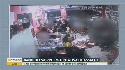 C Mera Flagra Momento Em Que Policial Reage A Tentativa De Roubo E