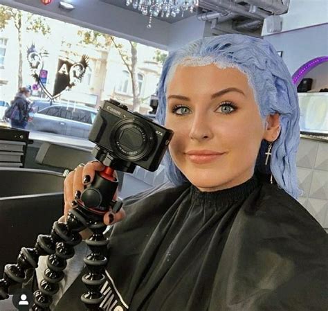 Pin By Hair Follower On Bleaching Bleach Blonde Hair Blonde Dye Dyed Hair