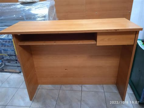 Хладилник,работни бюра(маси),плотове гр. София Люлин 7 • OLX.bg