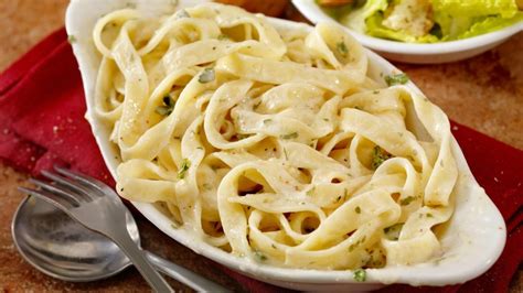 Fettuccine Alfredo La Ricetta Della Primo Piatto Italiano Famoso In