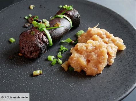 Boudin noir aux pommes et petits oignons facile découvrez les