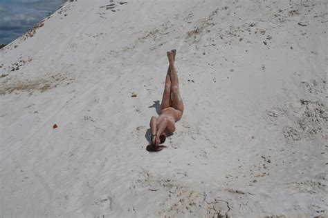Naked On White Sand Pics Xhamster