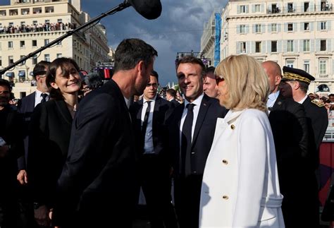 Photo Tony Estanguet le président Emmanuel Macron et sa femme la