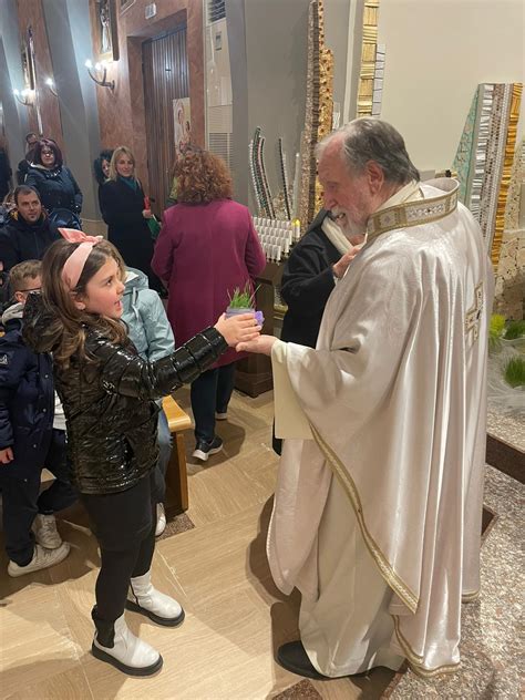 Messa In Coena Domini Con Lavanda Dei Piedi Ai Fratelli Della Casa