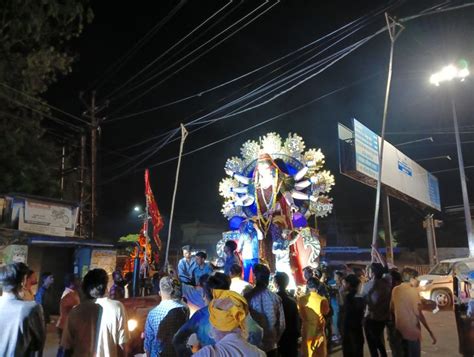 City Immersed In Devotion To Shakti Decorated Tableaux Of Mother Goddess श क्ति की भक्ति में