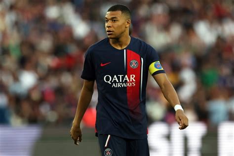 Mbappé avisa ao PSG que não pretende renovar contrato diz imprensa