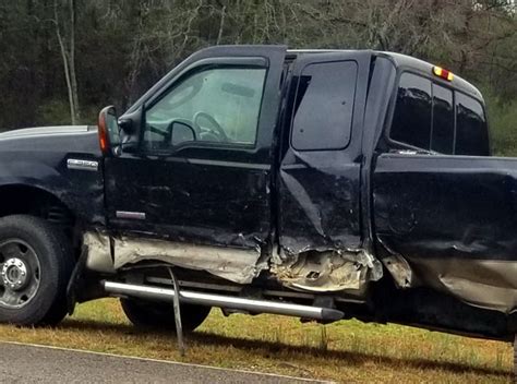 Drivers Escape Serious Injury In Two Car Crash Sandhills Sentinel