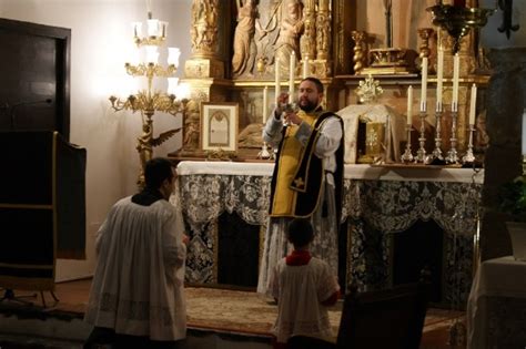 Catholicvs Liturgia Tradicional De La Conmemoración De Todos Los