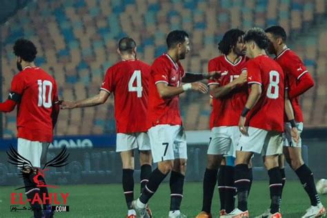 منتخب مصر يرتدي القميص الأحمر أمام موزمبيق الأهلى كوم