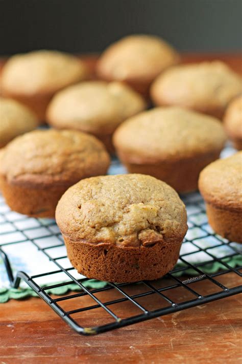 Apple Cinnamon Muffins Emily Bites