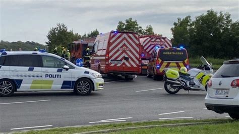 112 Trafikuheld spærrer rundkørsel ved Rødekro fredag sidst på