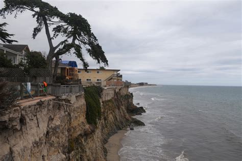 Supervisors Get Update On Isla Vista Bluff Erosion After Two Homes Undergo Construction Local