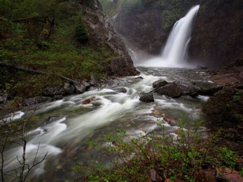 8 Waterfalls Near Seattle To Visit In A Day Trip From The City
