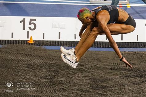 La campeona Olímpica Yulimar Rojas gana el oro en salto triple e impone