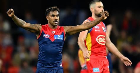 Melbourne Demons escape final-term fightback from spirited Gold Coast Suns