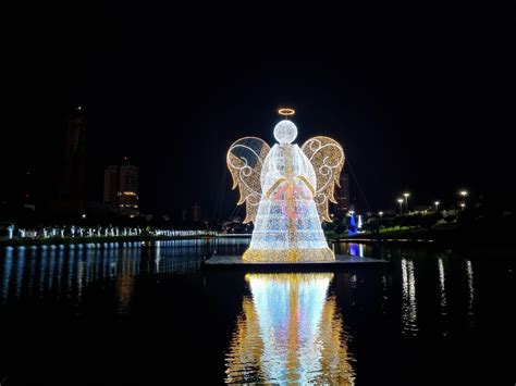 Magia Do Natal Pra A De Dezembro E Parque Do Lago Tem Decora O