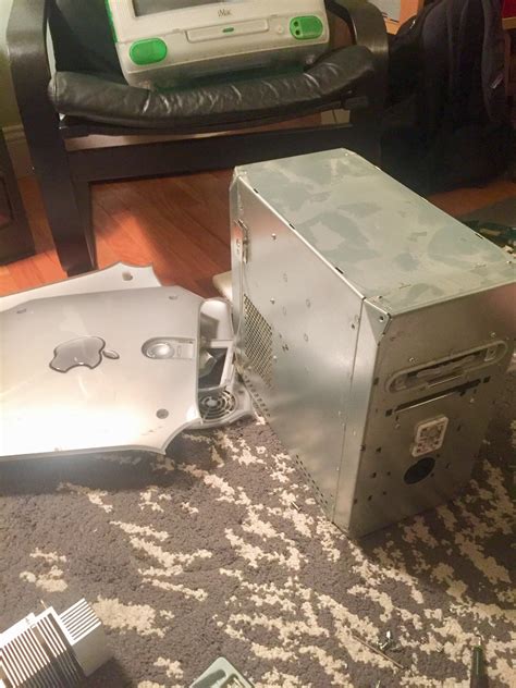 A Naked Powermac G4 That Im Re Skinning With A Blue White Powermac