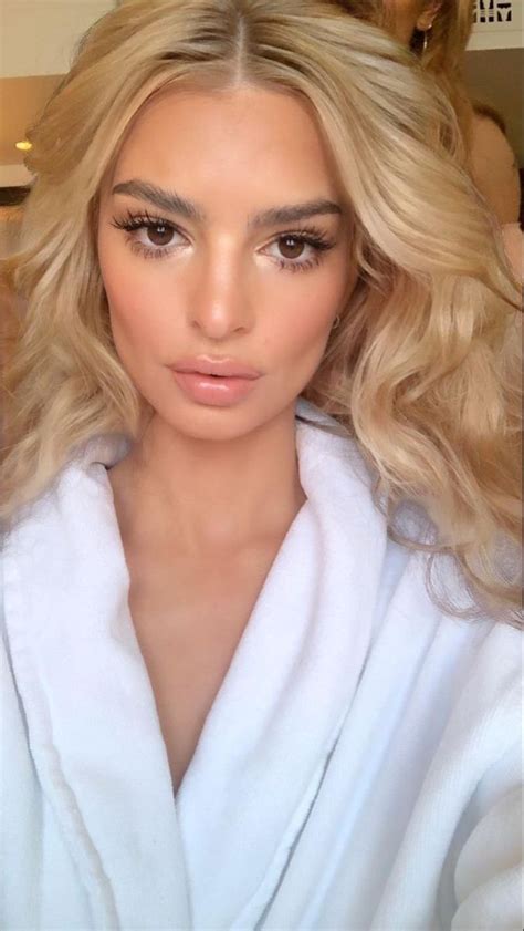 Emily Ratajkowski Blonde