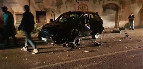 Incidente Sulla Parabita Alezio Distrutte Due Automobili