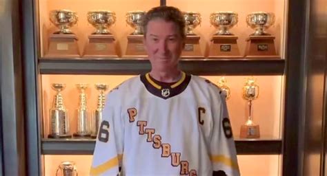 Not So Humble Mario Lemieux Shows Off Full Trophy Case While Putting On