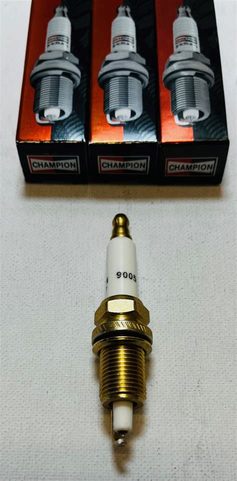 Champion Iridium Premium Spark Plug QC10WEP 9005 3 Pack Express Marine